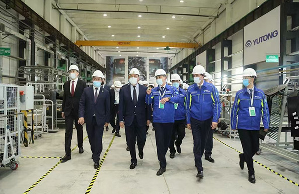 O Primeiro-Ministro do Cazaquistão testemunhou a inauguração da fábrica CKD.
