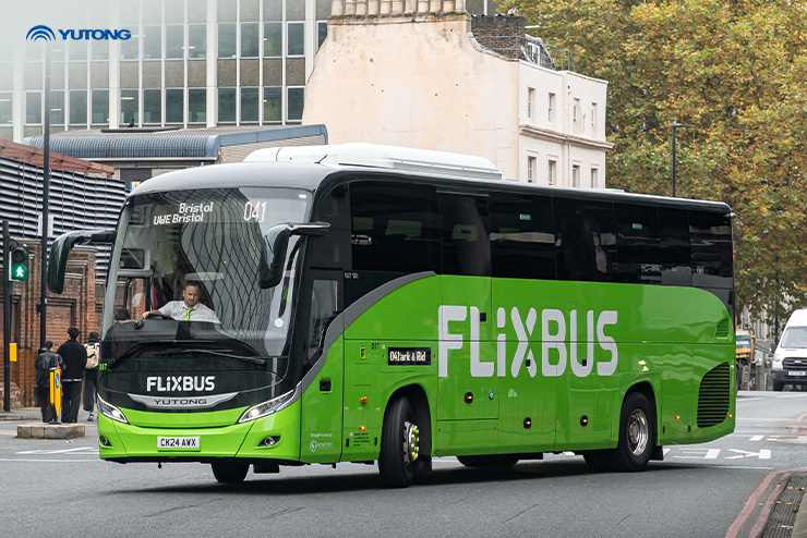 O 2.000º Yutong no Reino Unido é um FlixBus GT12 destinado à First Bus West of England