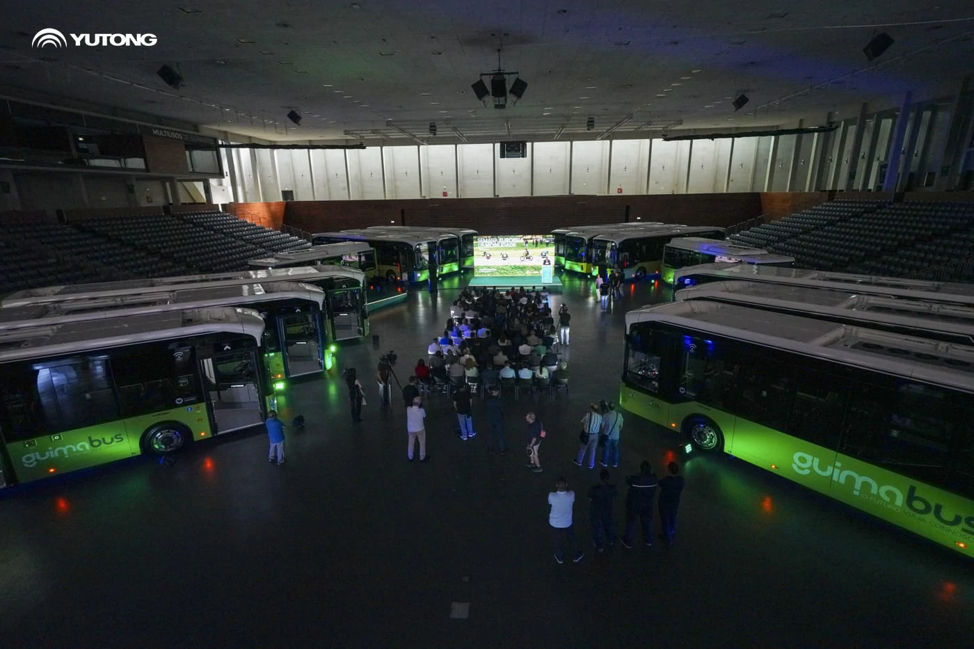 Autocarros totalmente elétricos da Yutong entram em serviço, contribuindo para a eletrificação total dos transportes públicos em Guimarães Autocarros totalmente elétricos da Yutong entram em serviço, contribuindo para a eletrificação total dos transportes públicos em Guimarães